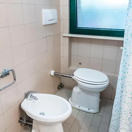 Se008 - Senigallia, Bilocale Sul Mare Con Spiaggia * Senigallia