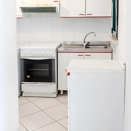 Se008 - Senigallia, Bilocale Sul Mare Con Spiaggia *